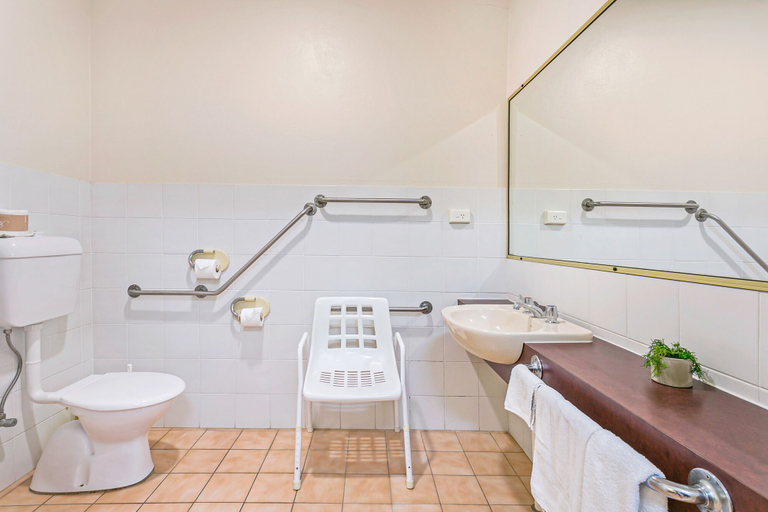 Bathroom 5, Econo Lodge Savannah Park Tamworth, Tamworth Regional - Pt A