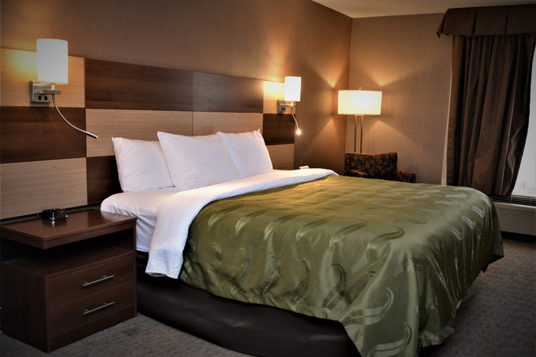 Bedroom 3, Quality Inn Hackettstown - Long Valley, Warren