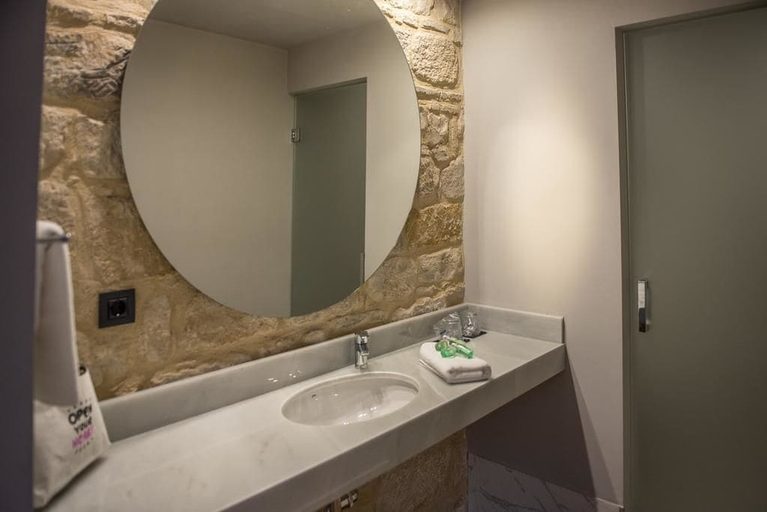 Bathroom 4, Hotel Don Juan Boutique, Jaén