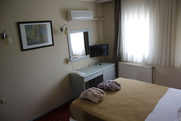Bedroom 2, Samdan Thermal Hotel, Akköy