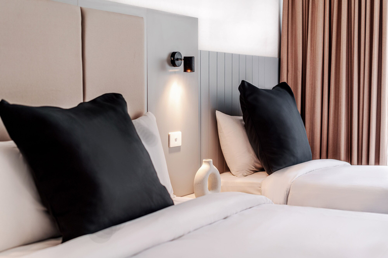 Bedroom 2, The Select Inn Penrith, Penrith - West