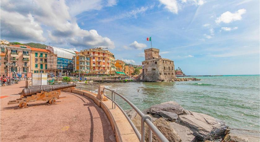 Nice apartment in Rapallo with WiFi and 1 Bedrooms, Genova