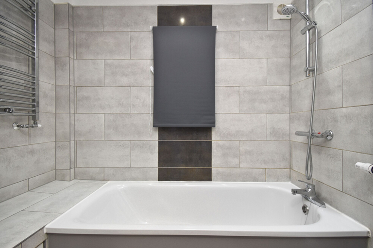 Bathroom 3, Oldbrook House, Milton Keynes