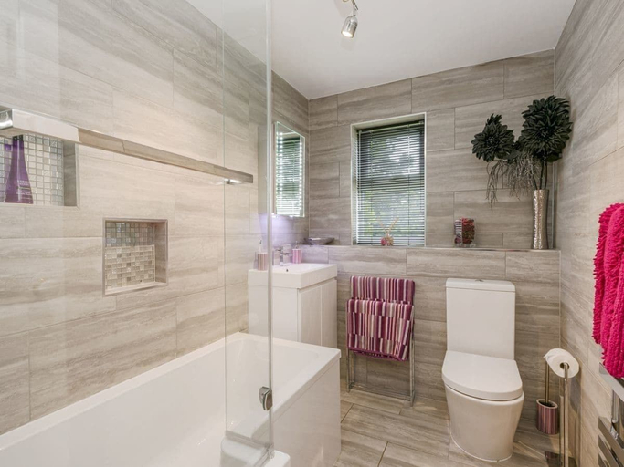 Bathroom 4, Villa Morea, Norfolk