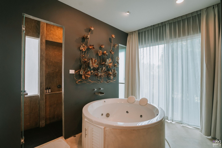 Bathroom 3, Ohana Resort and Restaurant, Muang Rayong