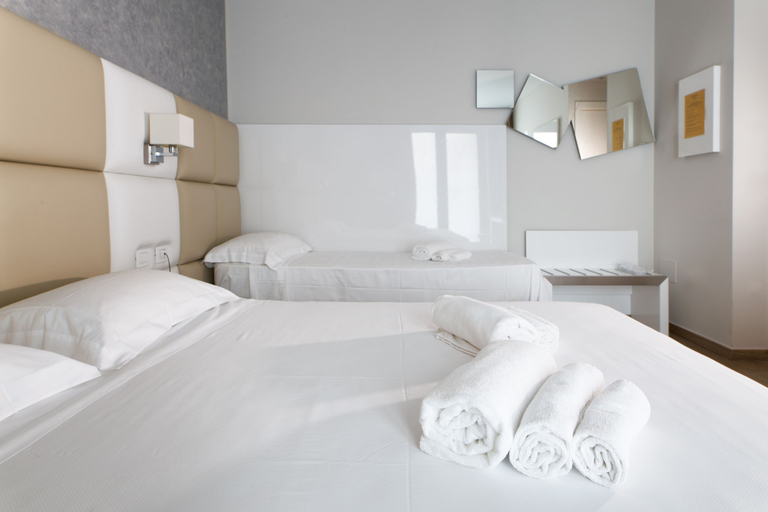 Bedroom 3, Hotel Al Veliero, Brescia