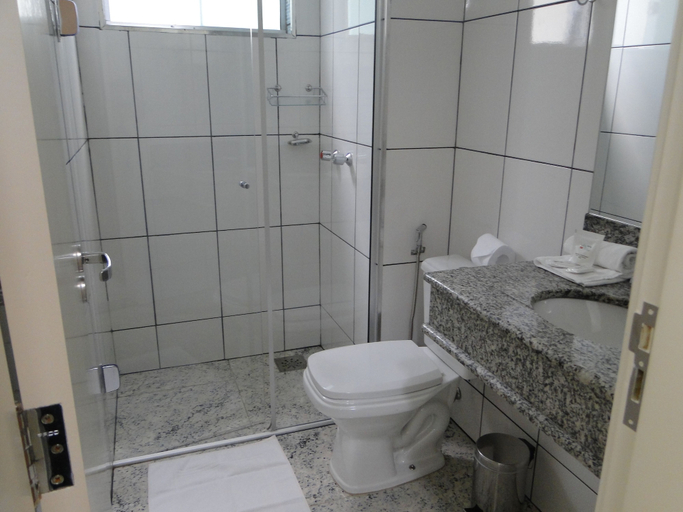 Bathroom 4, Hotel Flor de Minas, Uberaba