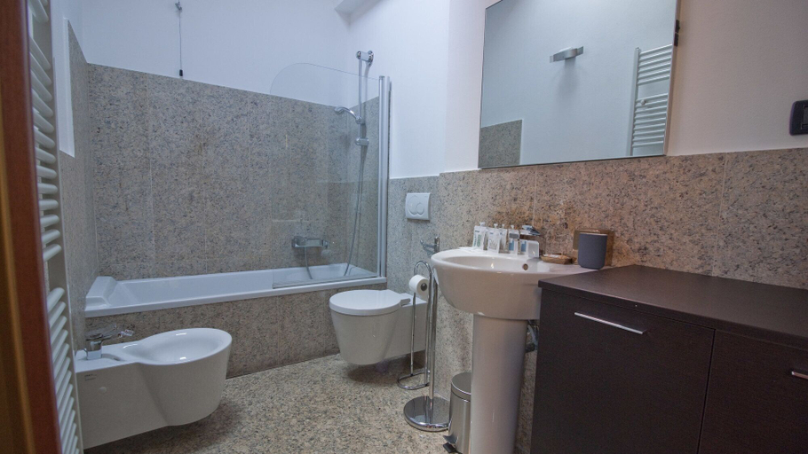 Bathroom 3, Italianway Comfort - Rubens 19 B, Milano