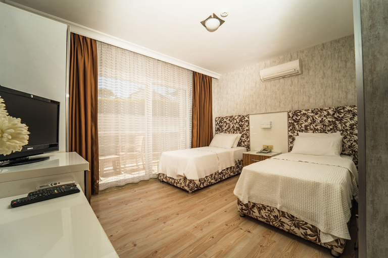 Bedroom 3, Twins Hotel, Çeşme