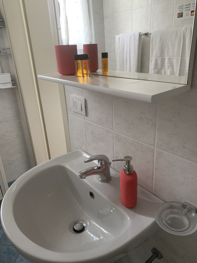 Bathroom 4, Hotel Loveno, Como