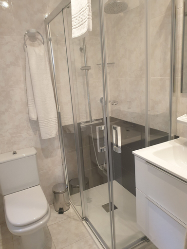 Bathroom 3, Hotel Arts-Gasteiz, Álava