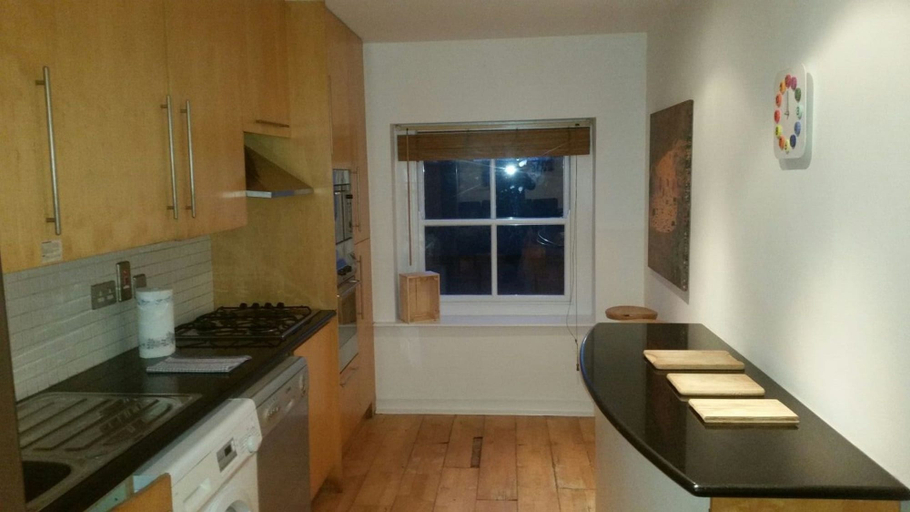 Others 3, MetroStays - Stephen's Green 7-3, Dublin