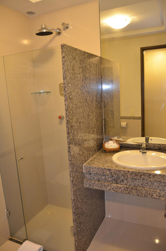 Bathroom 5, Arituba Park Hotel, Natal