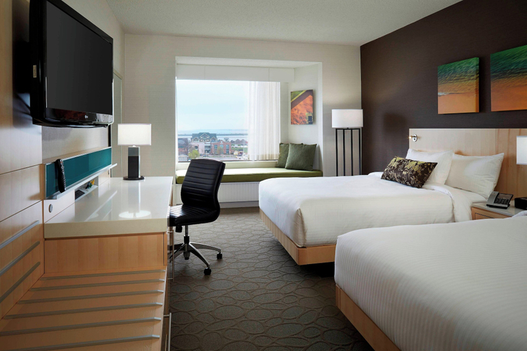 Bedroom 3, Delta Hotels Prince Edward by Marriott, Queens