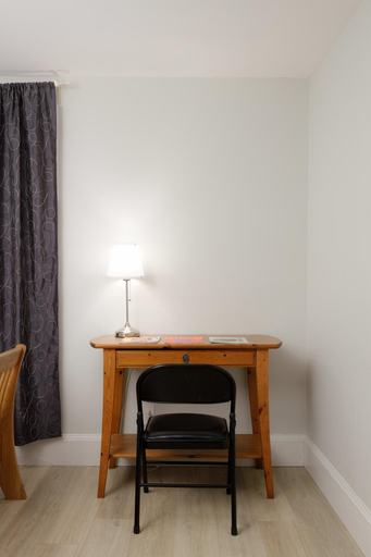 Others 4, Stylish 1 BR Suite in North Vancouver 10 Mins ski, Greater Vancouver