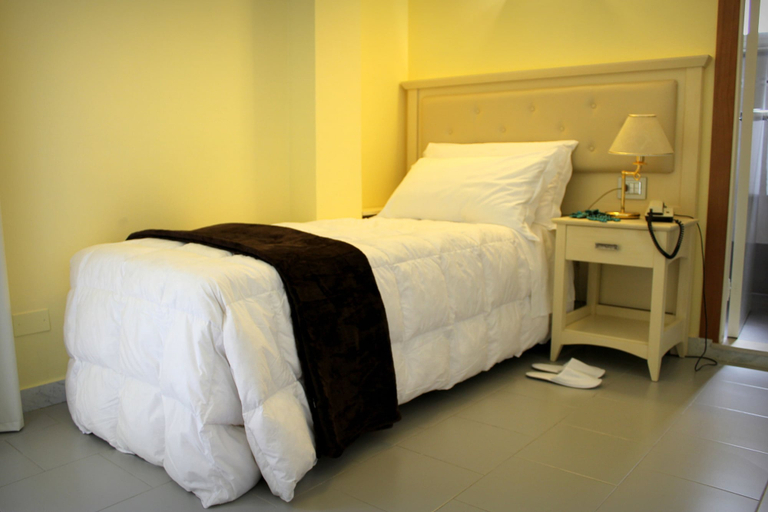 Bedroom 2, Hotel Marini, Sassari