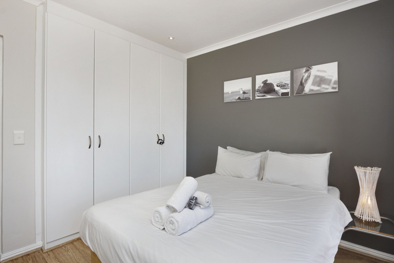 Room 3, Island View 35, City of Cape Town