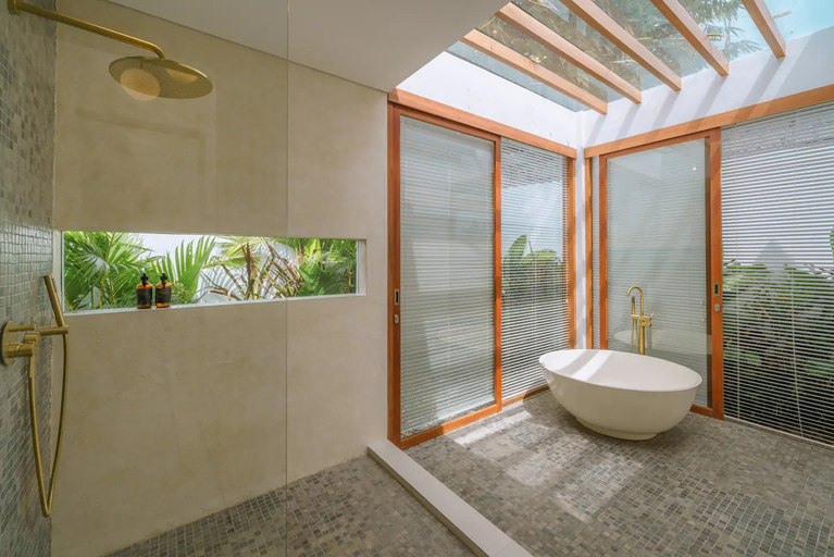 Bathroom 3, Villa Cocoon – Gaia: Exquisite 1 Bedroom Designer Villa in Pererenan, Badung