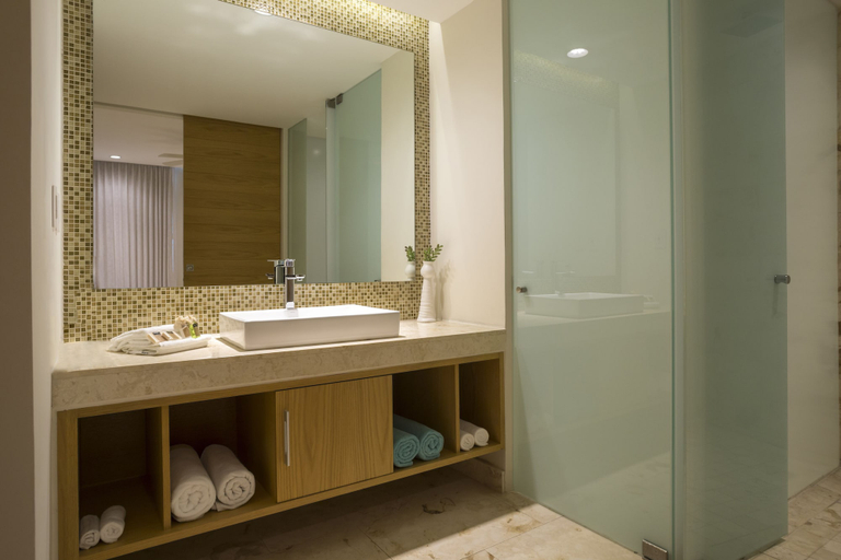 Bathroom 4, Anah Suites, Cozumel