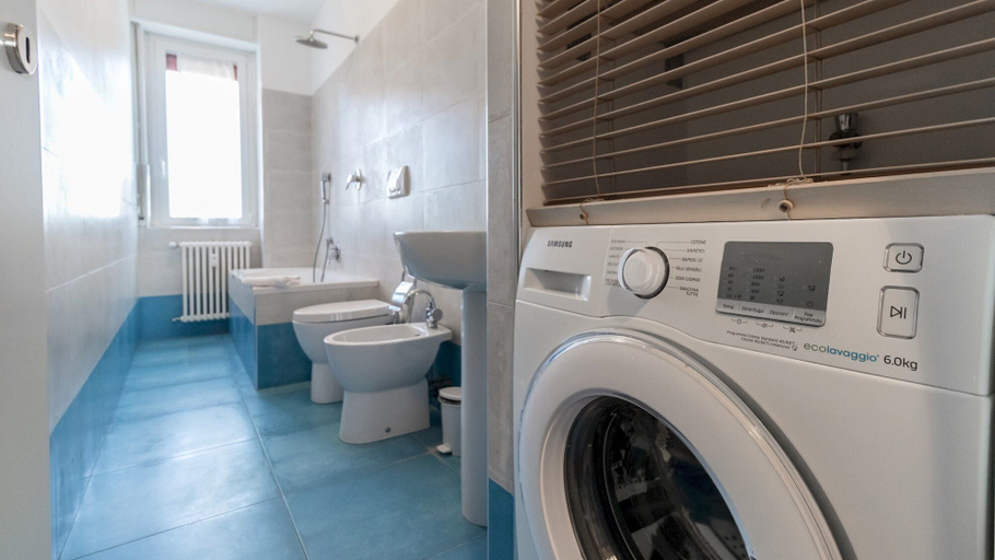 Bathroom 5, Mi-pich19a5 - Pichi 19, Milano