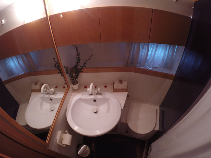 Bathroom, Yacht Suite Forio Ischia, Napoli