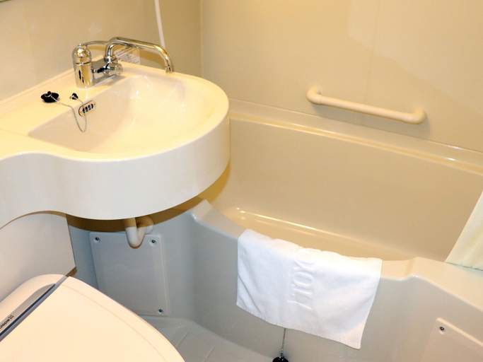 Bathroom 5, Toyoko Inn Tokyo Kamata Higashi, Ōta