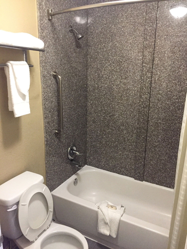 Bathroom 5, Suburban Studios North Charleston I-526, Charleston