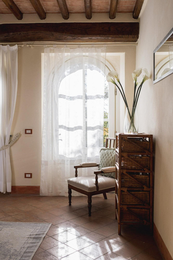 Interior 2, Jacopo Farmhouse Apartment in Wine Resort in Lucca, Lucca