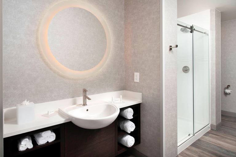 Bathroom 4, SpringHill Suites by Marriott Atlanta Downtown, Atlanta