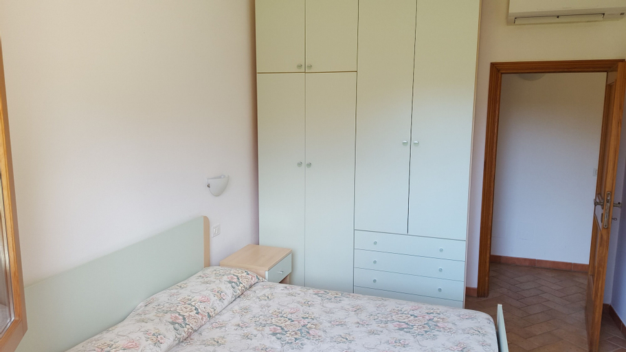 Bedroom 5, Agri Rebua, Livorno