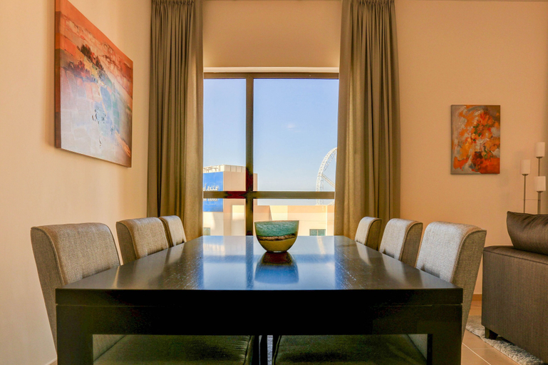 In-room dining, R&H Shams 1, Dubai