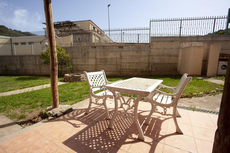 Terrace/patio 3, SVS - Residence Straulas, Nuoro