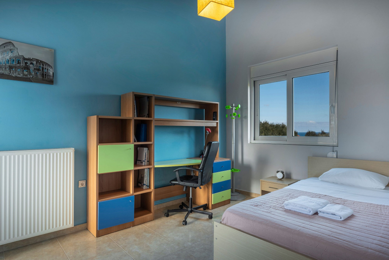 Bedroom 3, Villa Familia Chania, Crete