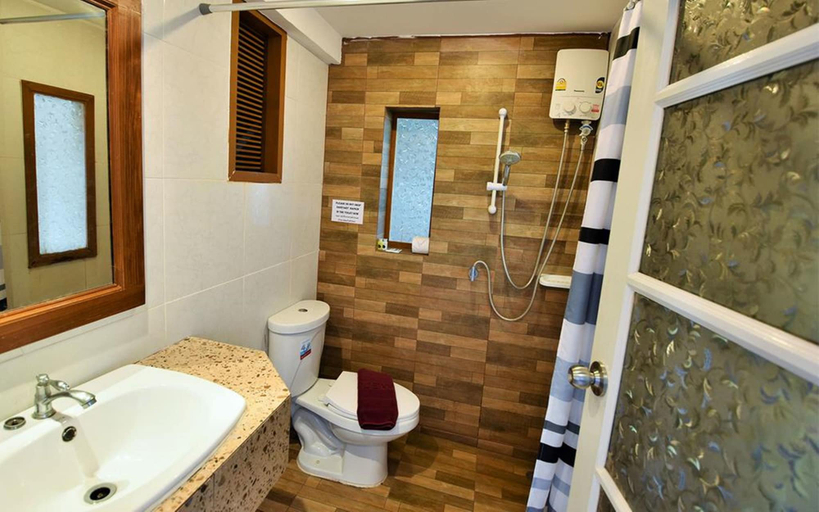 Bathroom 4, Phi Phi Arboreal Resort, Mueang Krabi