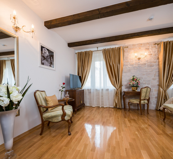 Others 5, Priska Heritage Rooms, Split