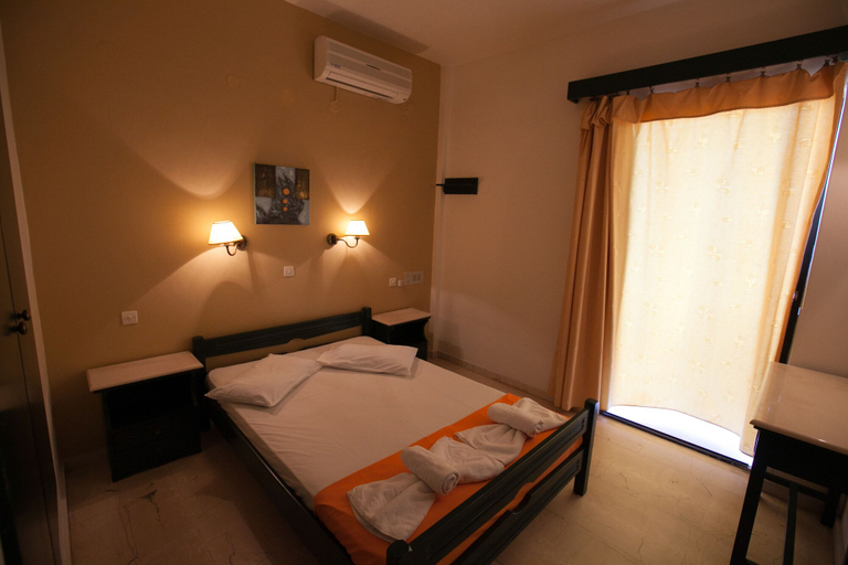 Bedroom 2, Memories Apartments, Crete