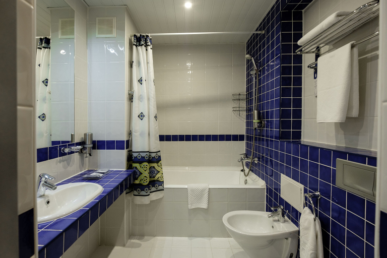Bathroom 2, Grand Avenue by Usta Hotels, Ekaterinburg gorsovet