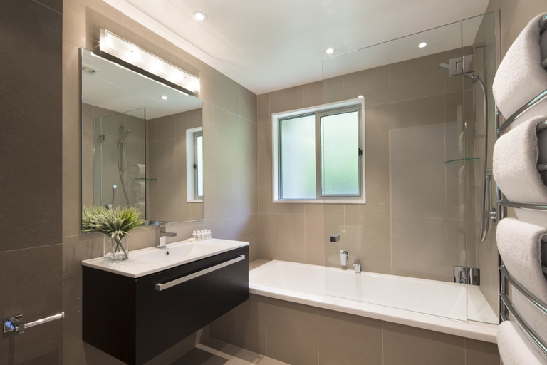 Bathroom 4, Riverview Retreat, Queenstown-Lakes