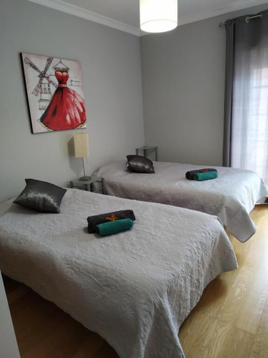 Bedroom 3, 2F Quinta da Torre by Casas & Papéis, Silves