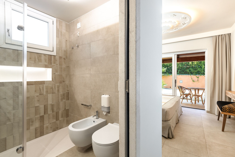 Bathroom 5, Hotel Club Saraceno, Ogliastra