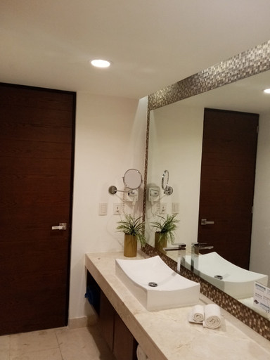Bathroom 4, Anah Suites, Cozumel
