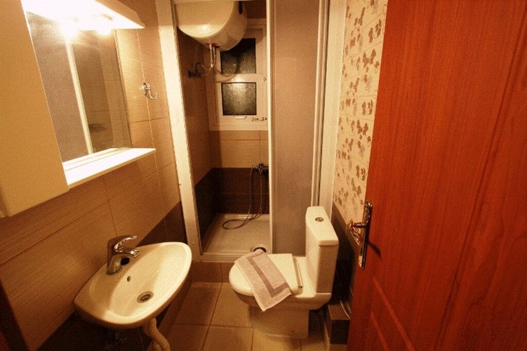 Bathroom 5, Menigos Type AA2R no 38 Superior Seaview, Ionian Islands