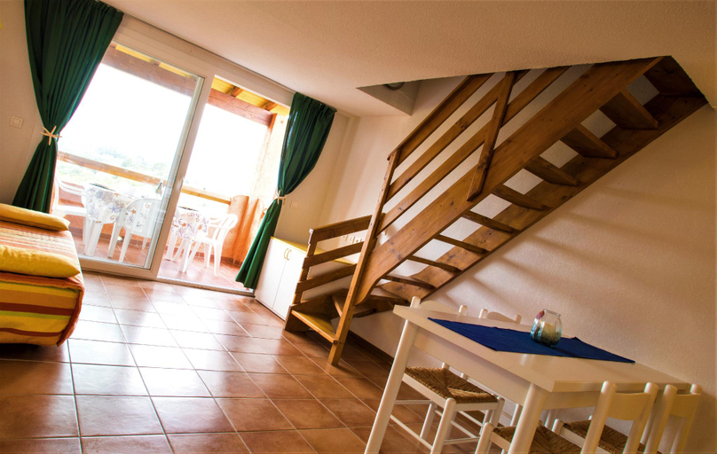 Others 5, Apartment 500 m from the sea in Porto Vecchio from 77 per night, Corse-du-Sud