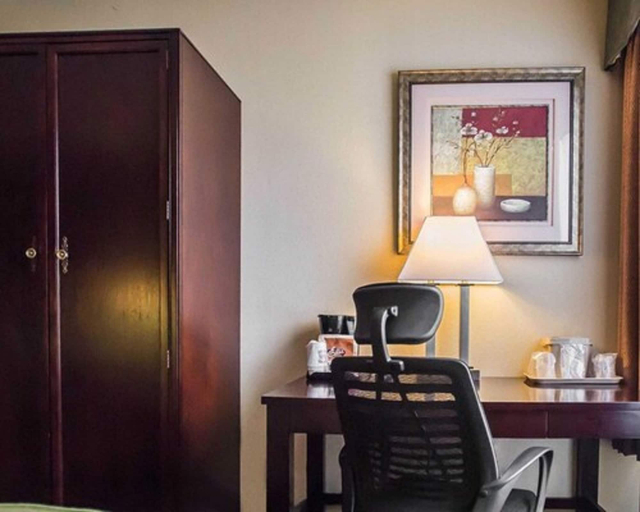 Bedroom 3, Quality Inn Mill Hall - Lamar, Clinton
