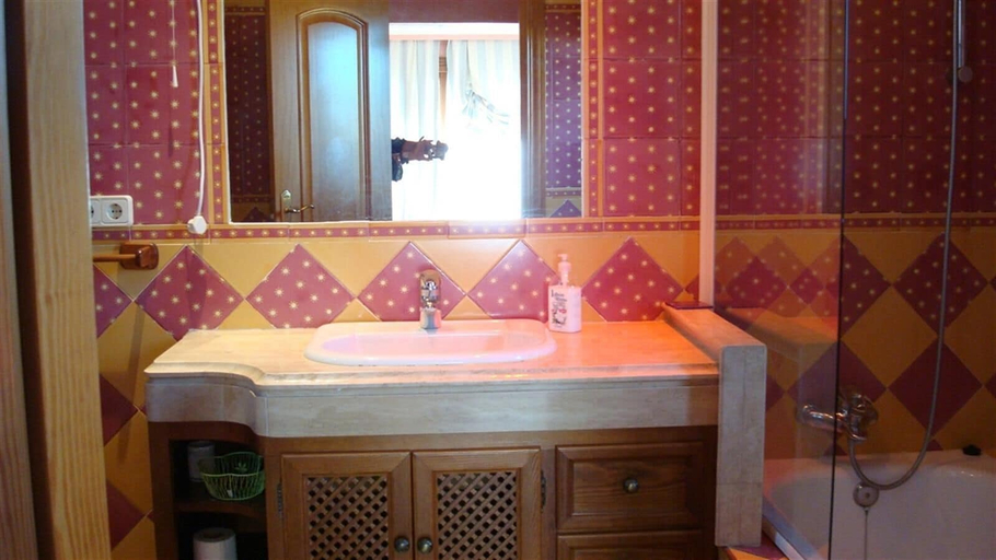 Bathroom, Large Beach Side Villa Near Marbella, Málaga