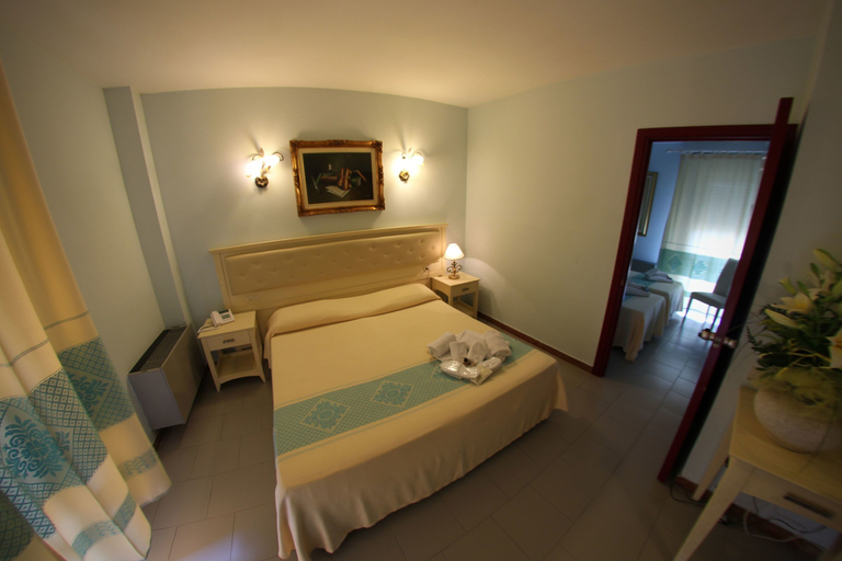 Bedroom 2, Hotel Marini, Sassari
