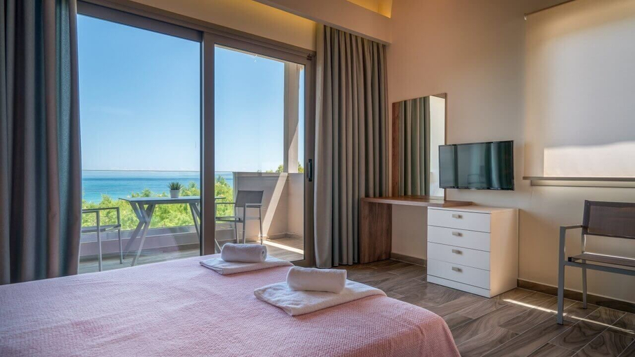 Bedroom 3, Fiore Beach Studios, Ionian Islands