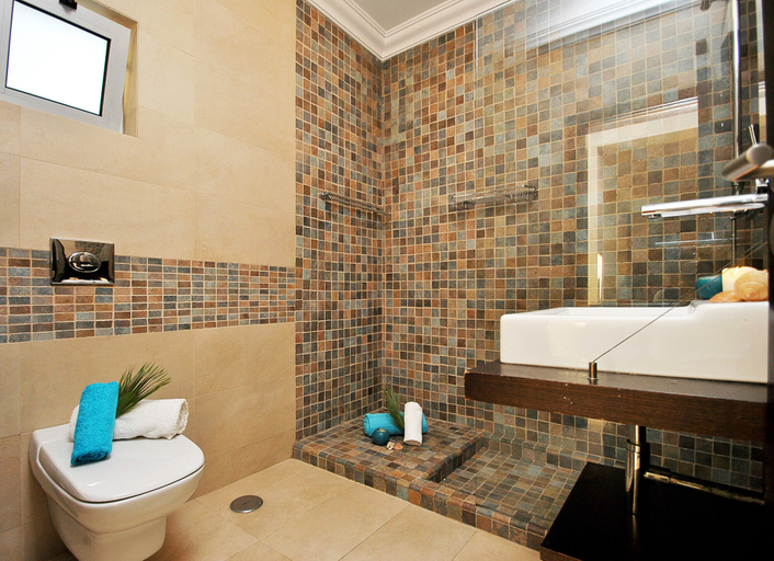 Bathroom 4, Villa Buddha, Albufeira