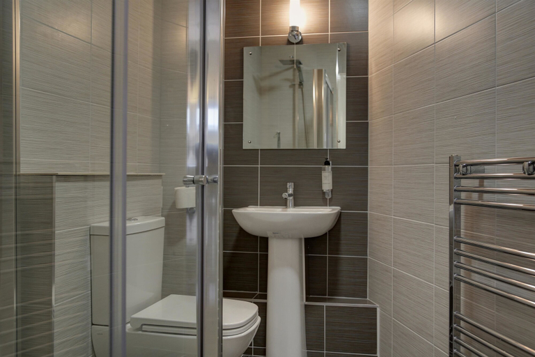 Bathroom 4, Best Western New Kent Hotel, Newcastle upon Tyne