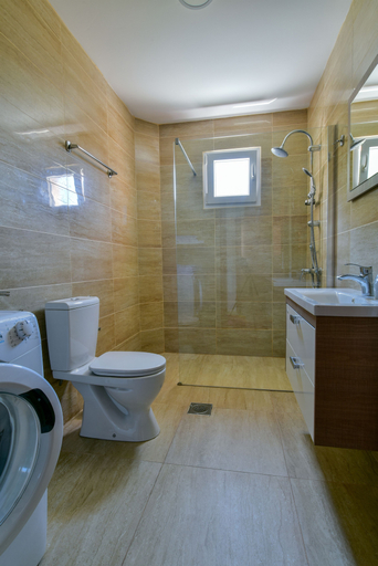 Bathroom 4, Apartments Kentera
